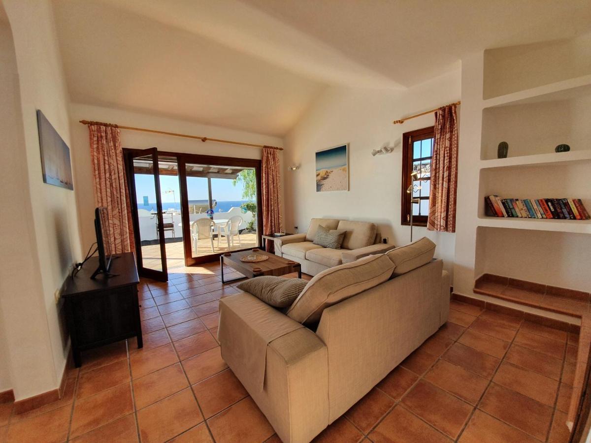 2 Bedroom Villa 'The Bungalow' With Private Heated Pool. Puerto del Carmen  Bagian luar foto