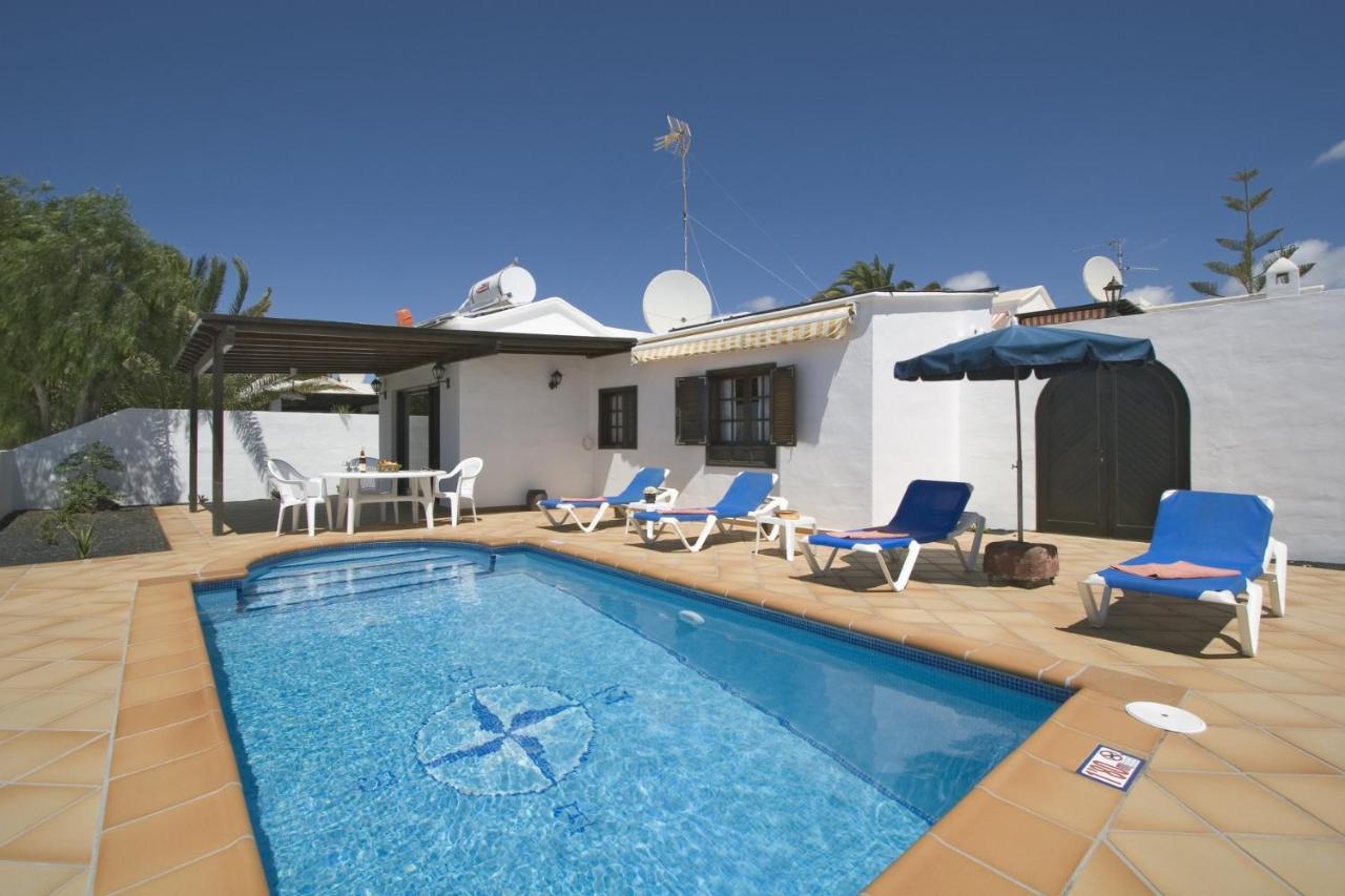 2 Bedroom Villa 'The Bungalow' With Private Heated Pool. Puerto del Carmen  Bagian luar foto