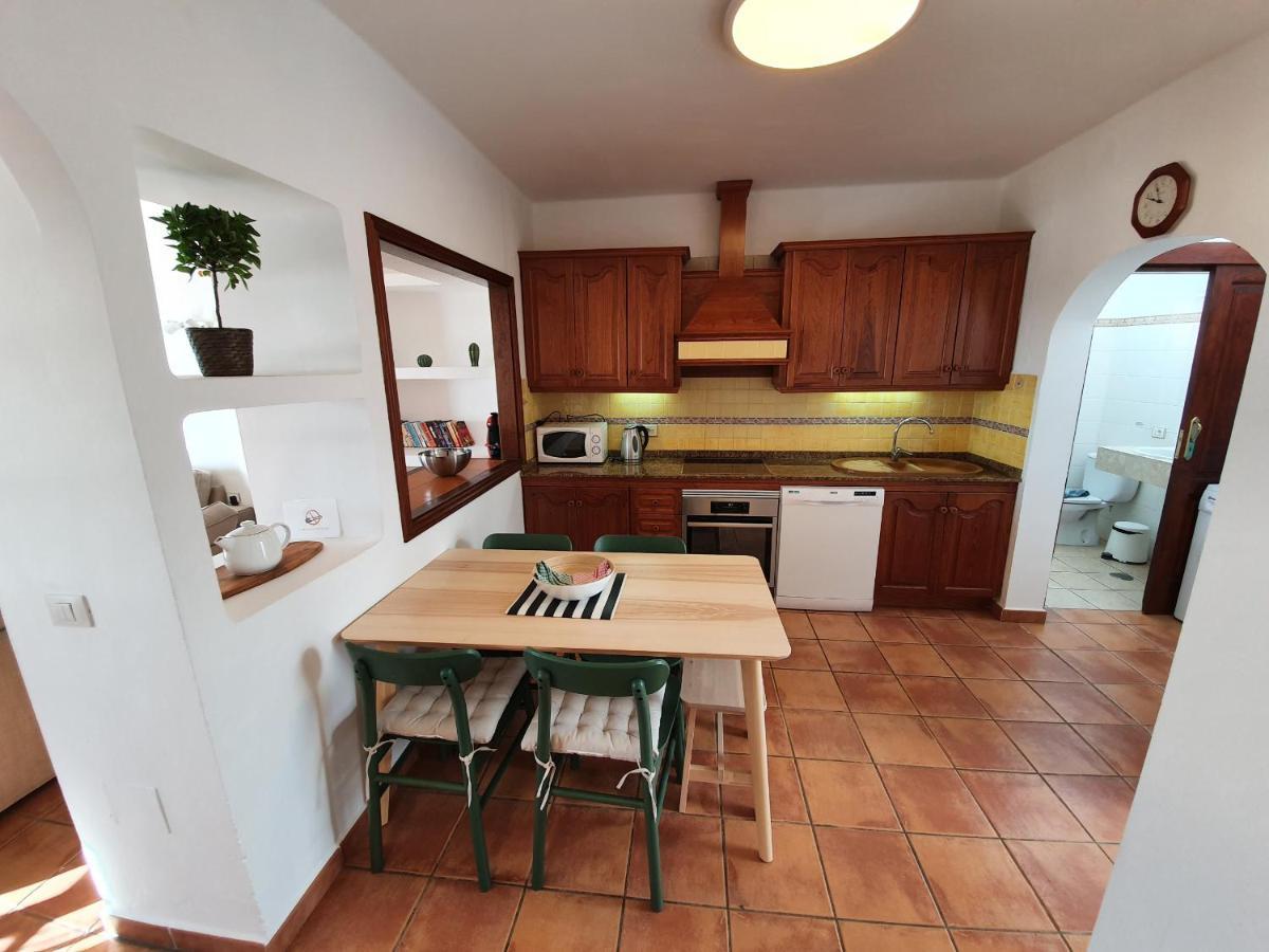 2 Bedroom Villa 'The Bungalow' With Private Heated Pool. Puerto del Carmen  Bagian luar foto