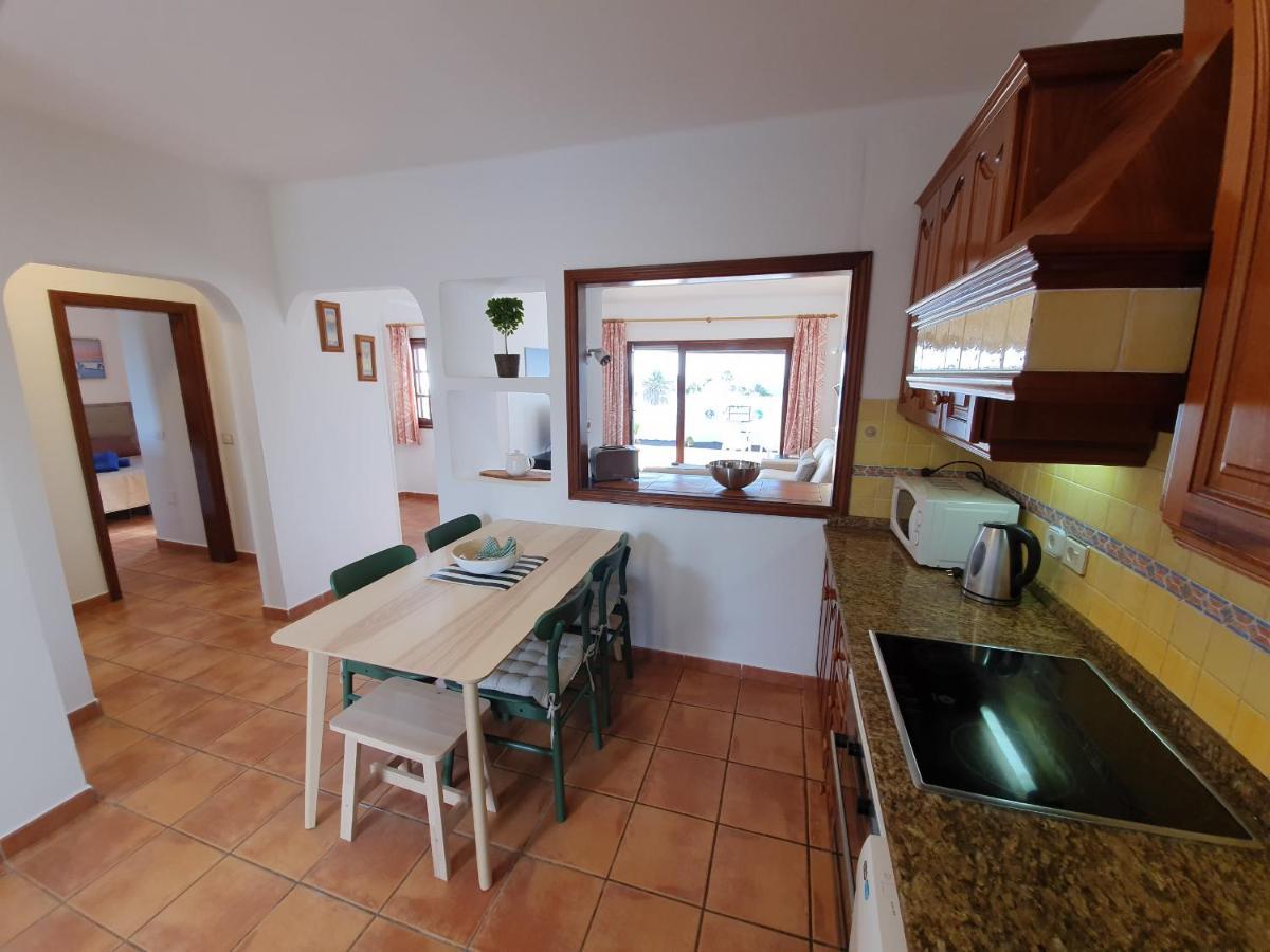 2 Bedroom Villa 'The Bungalow' With Private Heated Pool. Puerto del Carmen  Bagian luar foto