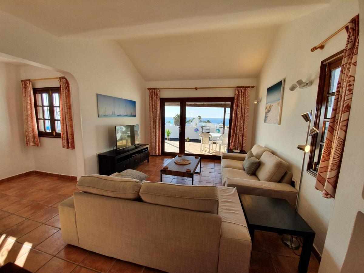 2 Bedroom Villa 'The Bungalow' With Private Heated Pool. Puerto del Carmen  Bagian luar foto